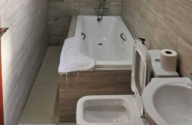 Zurich Garden Lodge