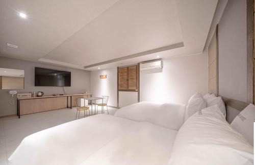 ZZAM Hotel