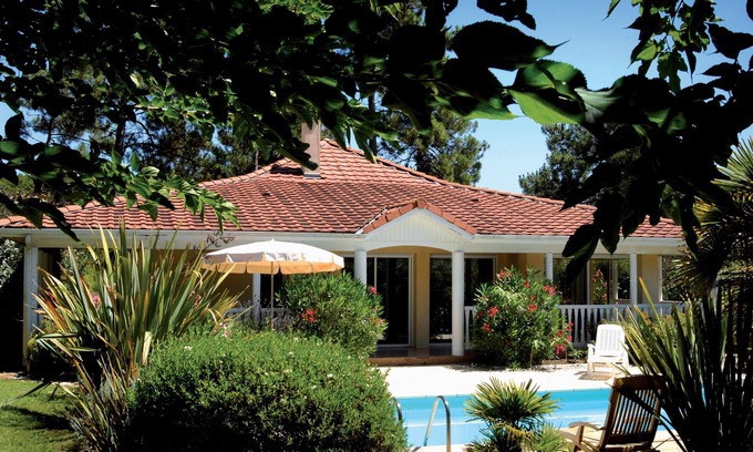 Lacanau-Ocean Villa | À 3,5km de la Plage Sud | Villa 4 | Piscine privée