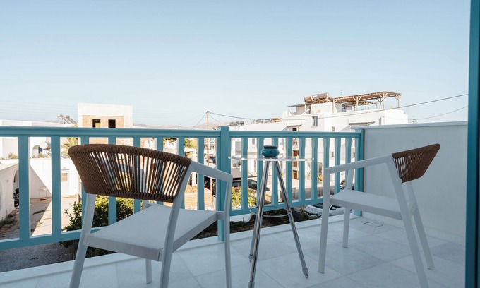 Agios Prokopios Hotel | àlas cycladic suites