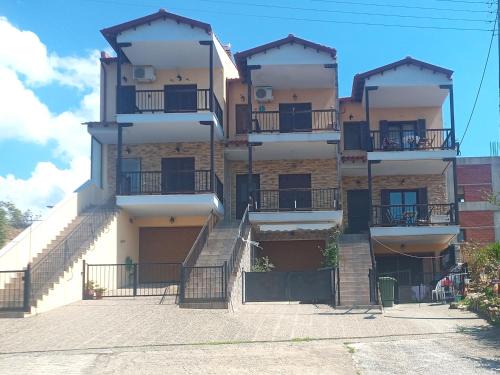 Nea Rodha Apartment | ΜΕΖΟΝΕΤΑ