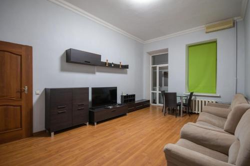 Verkhnie Misto Apartment | Апартаменти 3-кімнатні в центрі, Майдан Незалежності.