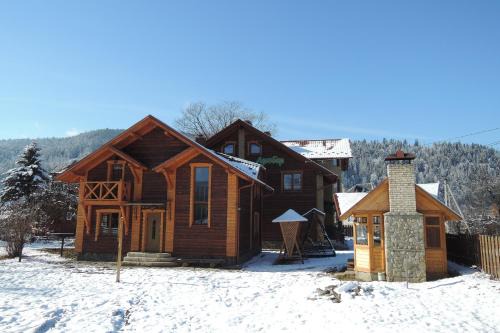 Mykulychyn House | АртГір гостинний двір