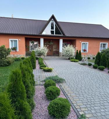 Volyn Oblast House | Білий птах