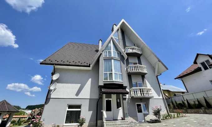 Skhidnytsya Hotel | Вілла MILARO