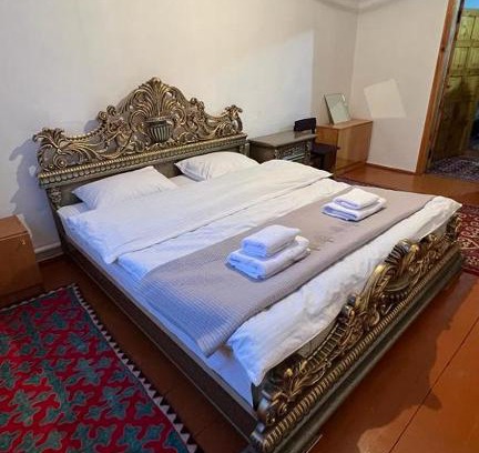 Issyk-Kul Region House | Гостевой дом “Kyzyl Alma” (Red Apple)