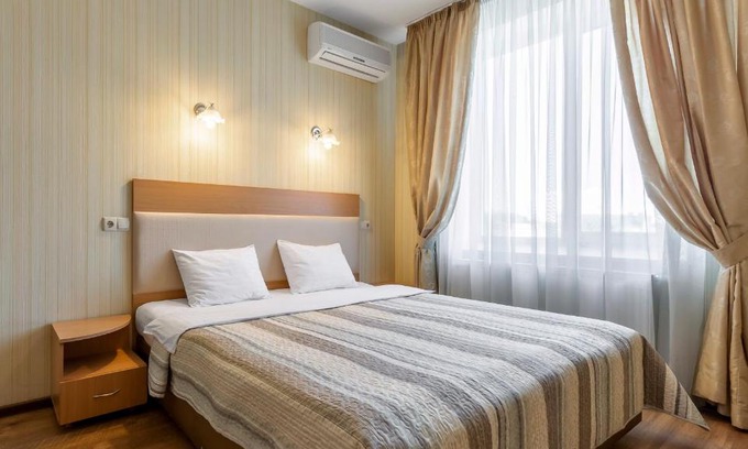 Sofiivska Borshchahivka Hotel | Гостиница Siesta Киев