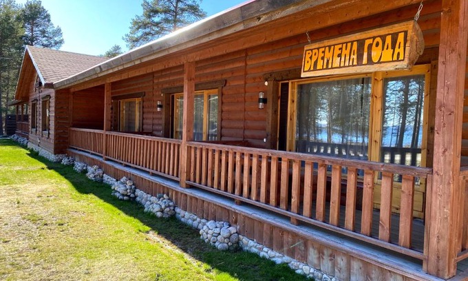 Medvezhyegorsk House | Карелия коттедж Времена года