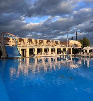 Vyzhnytsya Hotel | Кузня міні-готель Басейн включено
