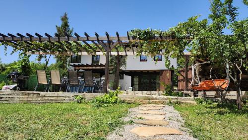 Gabrovo House | Къща за гости Роден Балкан