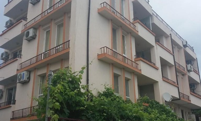 Rezovo House | къща за гости семейство Маврови