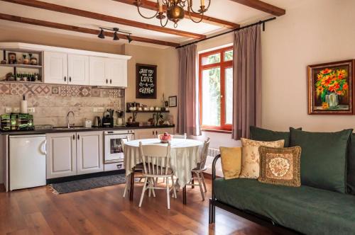 Smolyan Apartment | "Моето Любимо Място", Смолянски езера - "My Favorite Place", Smolyan lakes