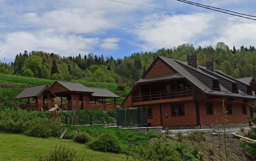 Oryavchyk Cabin | Садиба Сімейний Затишок