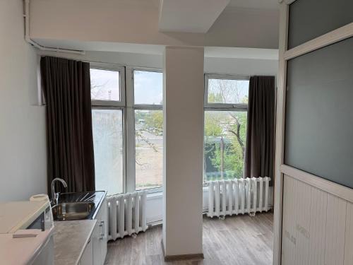 Bishkek Apartment | Светлая студия-отель