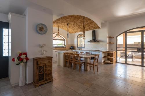 Hoshaya Villa | וילת האבן