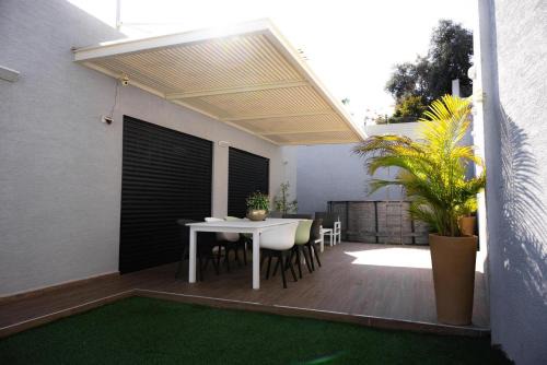 Shlomi Apartment | סויטת החורש