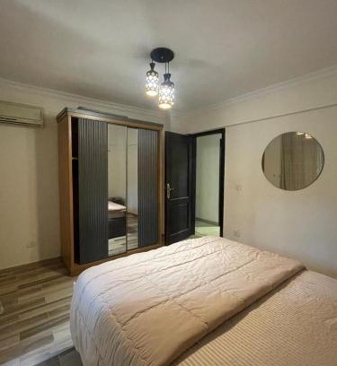 Sheikh Zayed City Apartment | تلاته نوم 3 حمام مطبخ رسيبشن مكيفه بالكامل فرش فندقي واي فاي دور تالت أسانسير