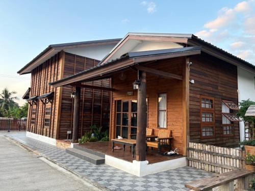 Hang Dong House | บ้านทาคายามา