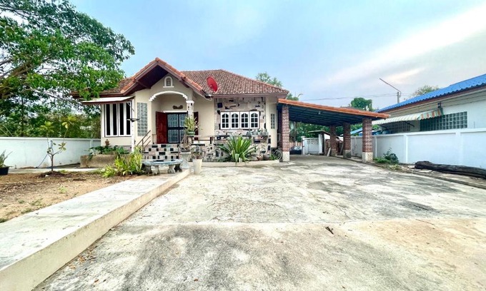 Uthai Thani House | บ้านเพื่อน @อุทัยธานี