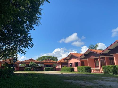 Fang House | โพธิ์ทองริมทุ่ง Pothong Rimtung Hotel