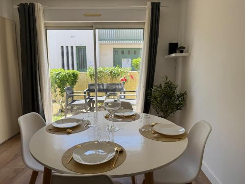 La Rochelle Apartment | ღ Hibiscus - Terrasse, Parking, Jardin et Wifi