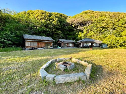 Otsuki House | ビーチ付きのプライベートスペースで海水浴して焚き火やバーベキューが楽しめる1日1組貸切宿