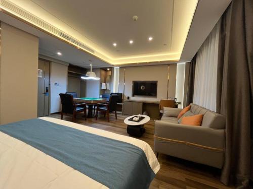 Urumqi City Centre Hotel | 乌鲁木齐机场德港万达万信至格酒店