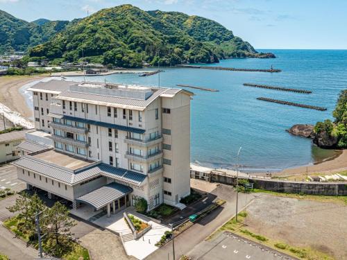 Matsuzaki Hotel | 公共の宿伊豆まつざき荘