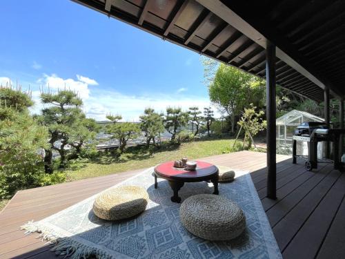 Zushi Apartment | 【 円 madoka 】逗子鎌倉で暮らすように過ごす一棟貸し宿泊施設