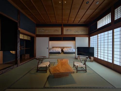 Sado Hotel | 古民家ラグジュアリーホテル 金井西洋館