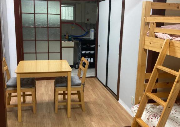 Kurosaki Apartment | 山下ビルB
