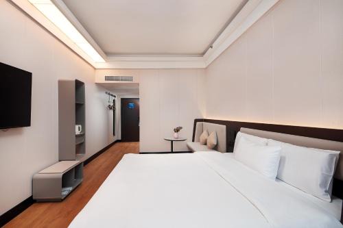 Jinqiao Hotel | 汉庭上海金桥杨高中路酒店