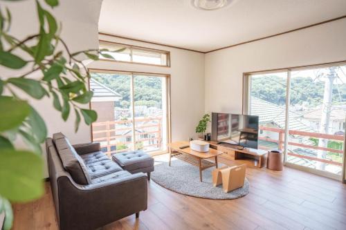 Hayama Apartment | 逗子海岸近くの広さ104平米の一棟貸し