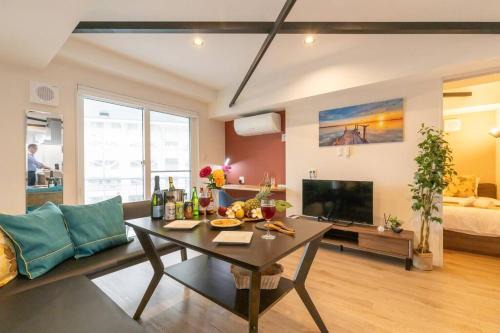 Naha City Centre Villa | 那覇での連泊に希少な駐車場付でコインランドリー付きのマリンビュー3階Room