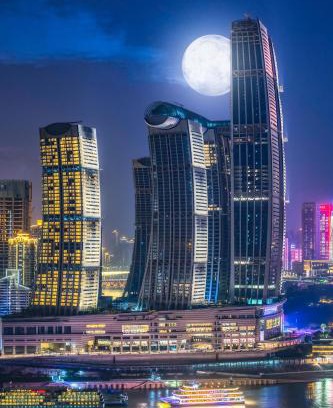 Yuzhong Hotel | 重庆陌隅酒店 - 人民大礼堂地铁站店