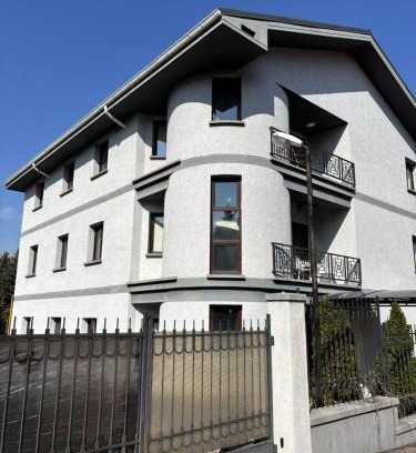 Almaty Hotel | 金色之旅商务酒店Golden Tour Hotel