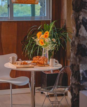Jocheon Bed & Breakfast | 신흥부부공간b동