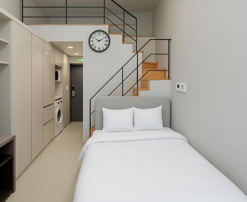 Hak-dong Apartment | 썸원호텔 복층 4인페밀리룸