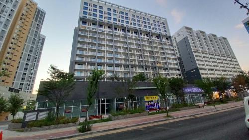 Unseo-dong Apartment | 인천공항 운서역 센트럴시티 호탤