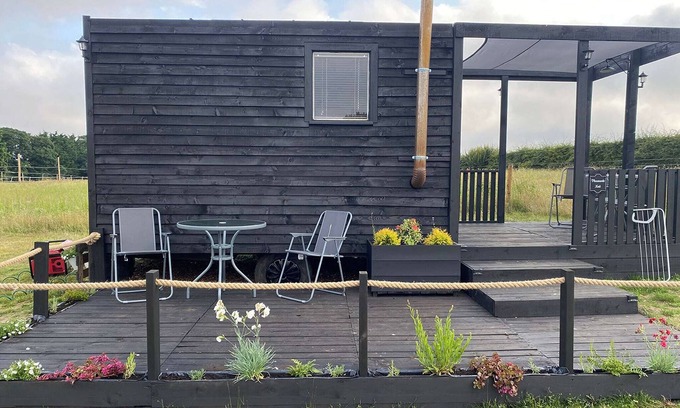 Aldeby Cottage | 0 bedroom accommodation in Aldeby