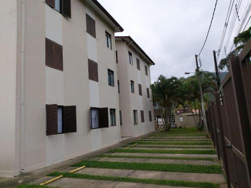 Maranduba Apartment | 0104.00 - Sapê Maranduba - Condomínio Villagio III - Apartamento - 2 Dormitórios - 8 Pessoas - 6 Quadras Do Mar
