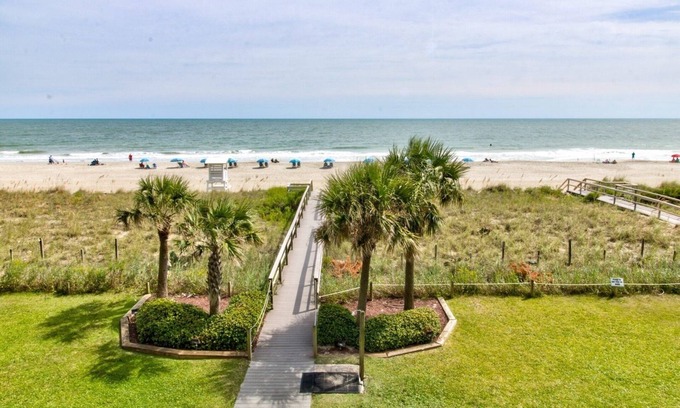 Wilmington Beach Condo | 0311 Seaside Retreat by Atlantic Towers