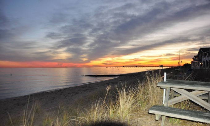 Norfolk Apartment | 04 Driftwood Den! Direct Beachfront! Kayak, Sand, Salt air and Sea Life!