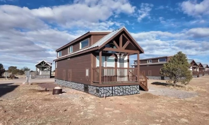 Valle Cabin | 060B Grand Canyon Chalet near South Rim King Bed