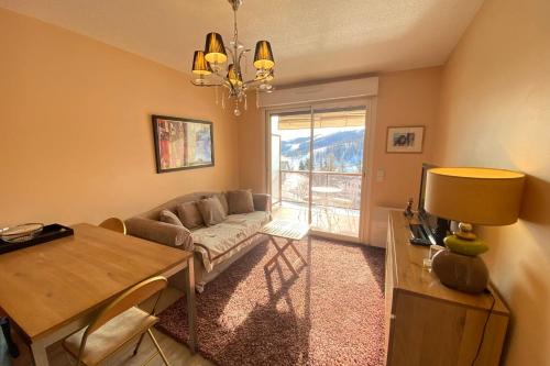 Peone Apartment | 06CL Nice apartment with terrace and garage