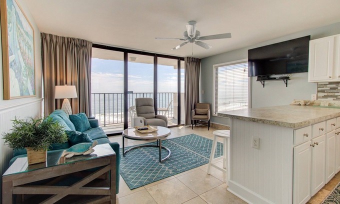 Wilmington Beach Condo | 0714 Wavy Daze by Atlantic Towers