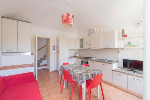 Cavi Apartment | 096 - Casa al Borgo Cavi di Lavagna, 150 metri dal mare
