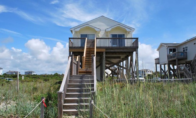 Holden Beach House | 1 Anchors Away Oceanfront