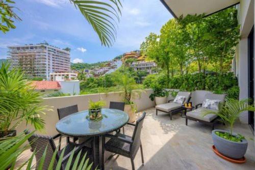 Romantic Zone Apartment | 1 bd in the heart of Romantic Zone