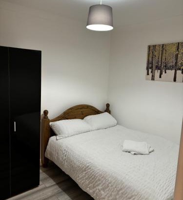 Marlborough Apartment | 1 bed flat sleeps 4 close to Wembley Stadium